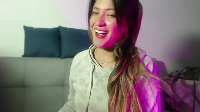 hanna  jones7 online show from March 19, 12:37 am