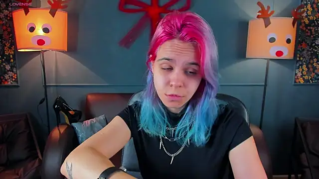 LiraBelle online show from January 8, 3:21 am