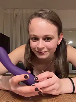 norafack33 online show from November 24, 5:15 pm