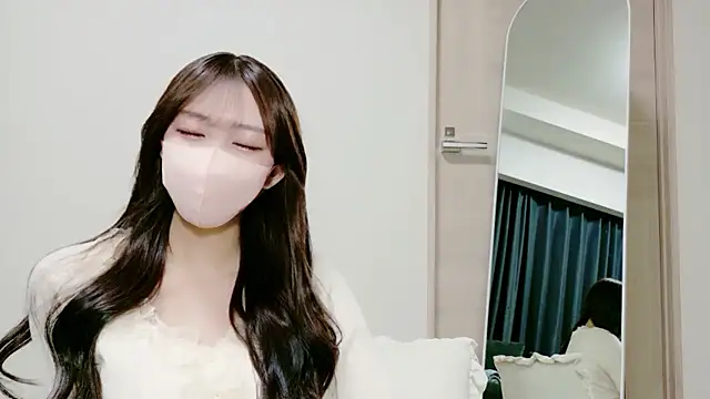 alicechan v online show from May 3, 11:24 am