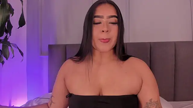 alejandrarojas  online show from August 2, 5:27 pm