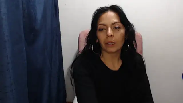 Paolahotty online show from December 22, 4:37 am