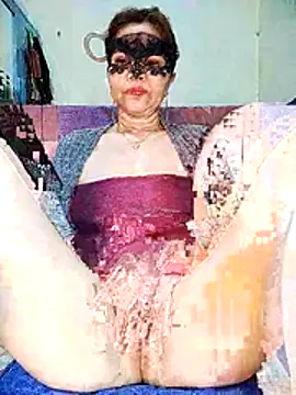 LisantLy online show from December 15, 10:04 pm