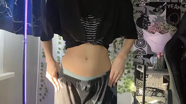 helgicuteness online show from March 12, 12:41 pm