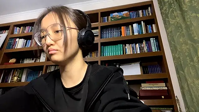 LinaClous online show from February 24, 2:16 pm