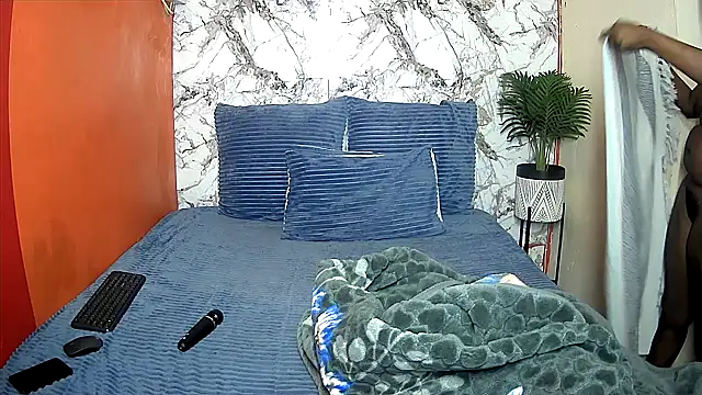 SexyCurves9 online show from May 28, 6:33 am