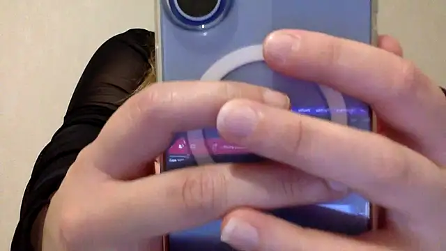 Blue-Coxy online show from May 17, 2:27 pm