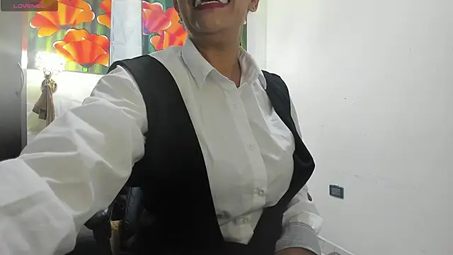 Miss clarepocahose online show from January 16, 1:01 am