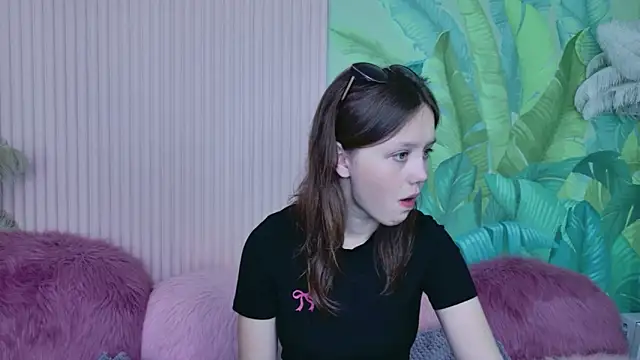 Samantha Martines online show from February 12, 8:10 pm