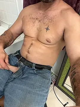 2addictivelyhorny online show from July 30, 9:21 am
