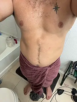 2addictivelyhorny online show from July 26, 8:00 am