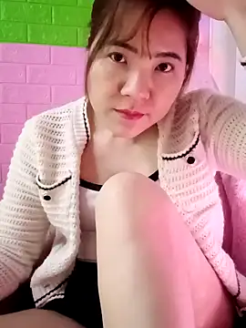 Lily-ross22 online show from February 1, 4:55 am