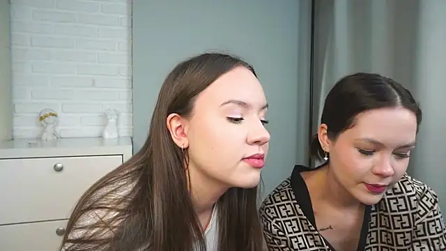 VirginiaRowe online show from January 12, 1:16 pm