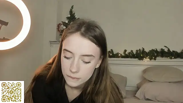 AmyForYouu online show from January 5, 11:19 pm