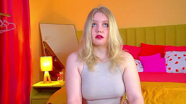 EmilyEvanse online show from March 12, 6:16 am