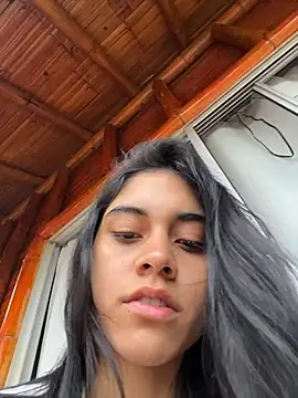 Miia moonn online show from March 5, 11:50 am