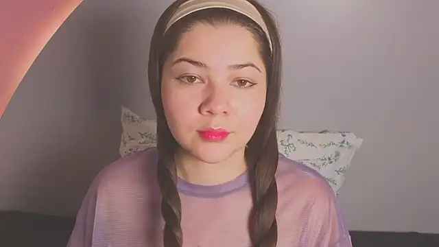 amyvans  online show from March 17, 8:57 pm