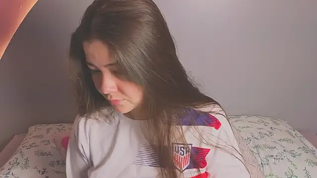 amyvans  online show from March 3, 10:16 pm