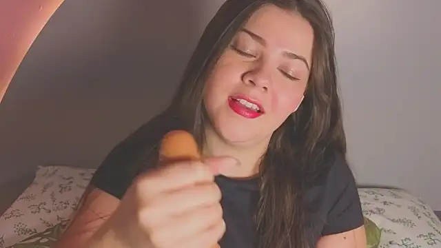 amyvans  online show from March 14, 12:33 am