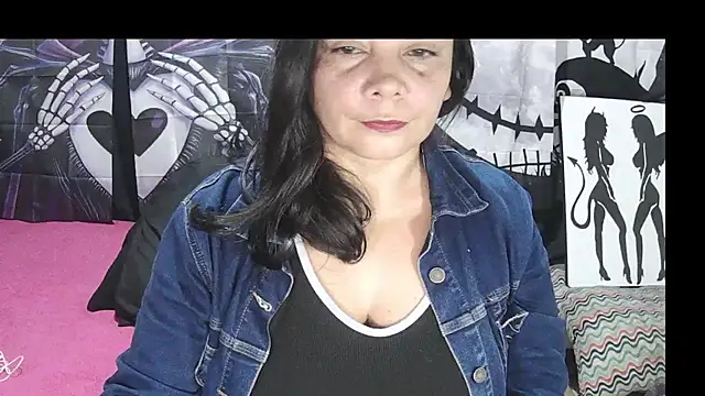vivian-milf online show from August 4, 1:55 am
