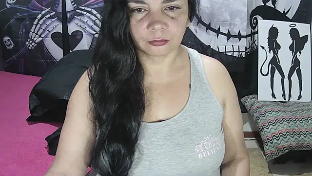 vivian-milf online show from June 13, 3:04 am