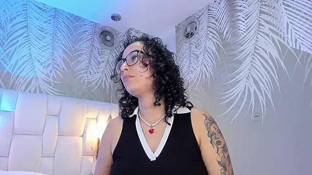 sarah sluty online show from July 23, 2:09 am