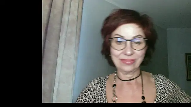 Kelly Flurr online show from December 5, 9:32 am