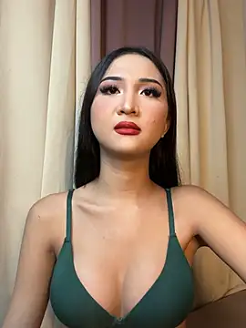 Diannellove online show from June 21, 5:06 pm