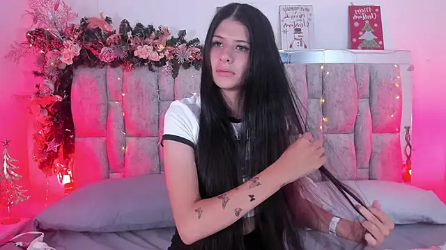 ZafiraNavarro online show from December 18, 12:48 am