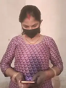 Pooja bhabhi00 online show from December 3, 7:33 am