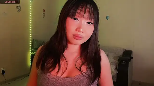 darsywhispers online show from January 8, 8:29 am