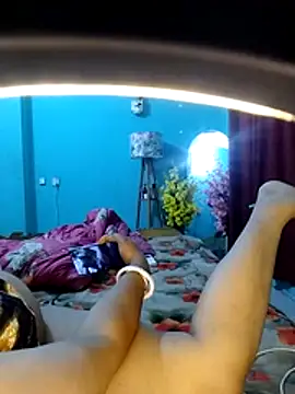 priya2098 online show from July 4, 6:48 pm