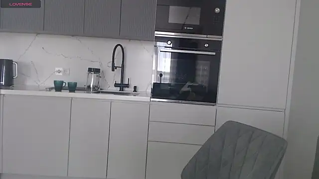 Miss KissKiss7 online show from February 13, 7:21 am