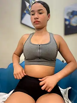 ZoeyFierce online show from June 26, 7:15 pm