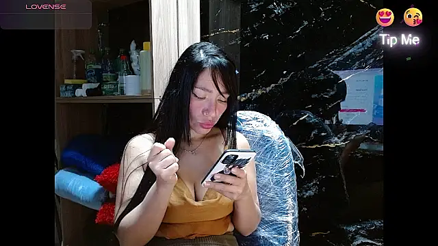 Ema hot 01 online show from March 17, 8:24 pm