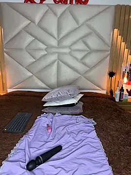 coraline vera online show from March 6, 8:15 pm