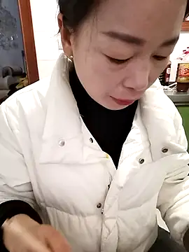 mimi2052 online show from March 17, 9:57 am