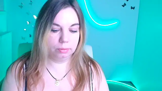 Amanda Swannn online show from December 15, 6:51 am