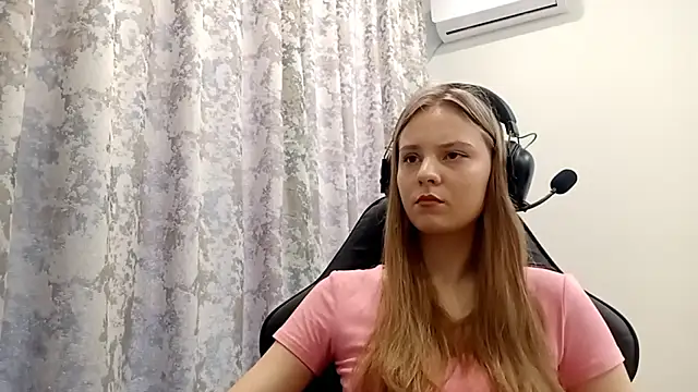 CrackShirker online show from December 17, 8:18 am