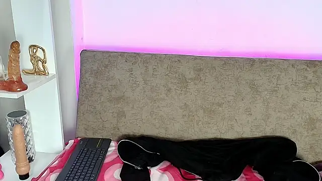 Nahomi rous777 online show from March 11, 5:04 pm