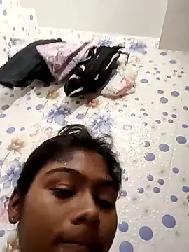 Cute diya023 online show from June 16, 7:20 am