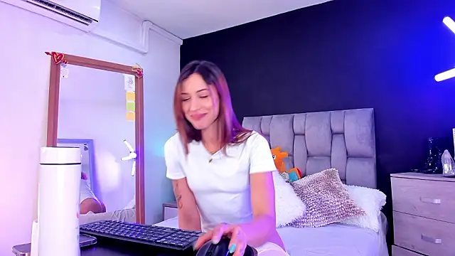 MeganFooster online show from March 14, 12:00 am