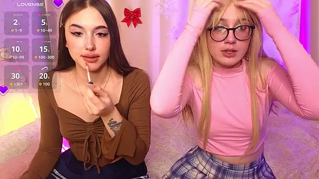 sunny luna online show from December 14, 10:48 pm