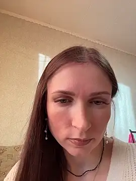 ZaraHill online show from December 1, 3:54 am