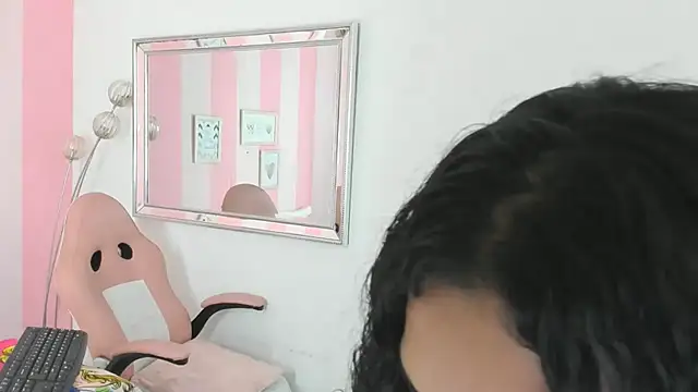 Amaia Monroe online show from January 16, 7:37 am