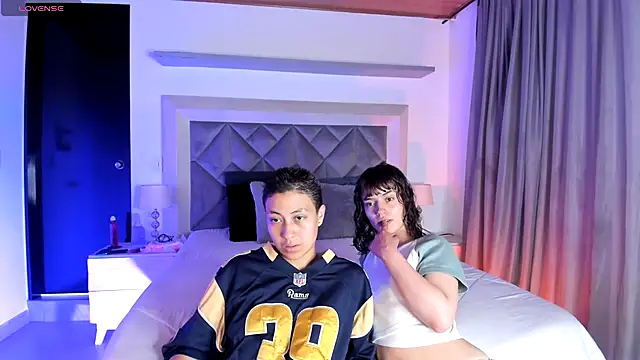 Brenda Tina online show from December 13, 8:15 pm