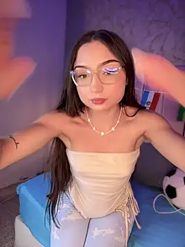 Mia Luxor online show from July 15, 10:58 pm