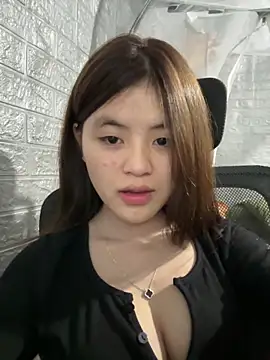 Cheerful-girl online show from December 3, 6:10 pm