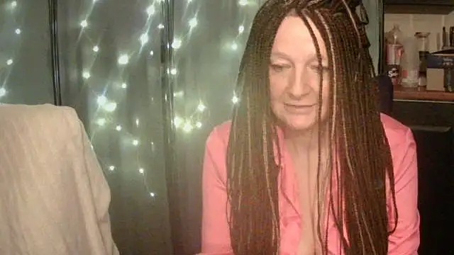 pixxiexo online show from January 6, 1:42 am