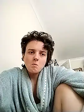 Amy01112 online show from July 22, 5:25 pm